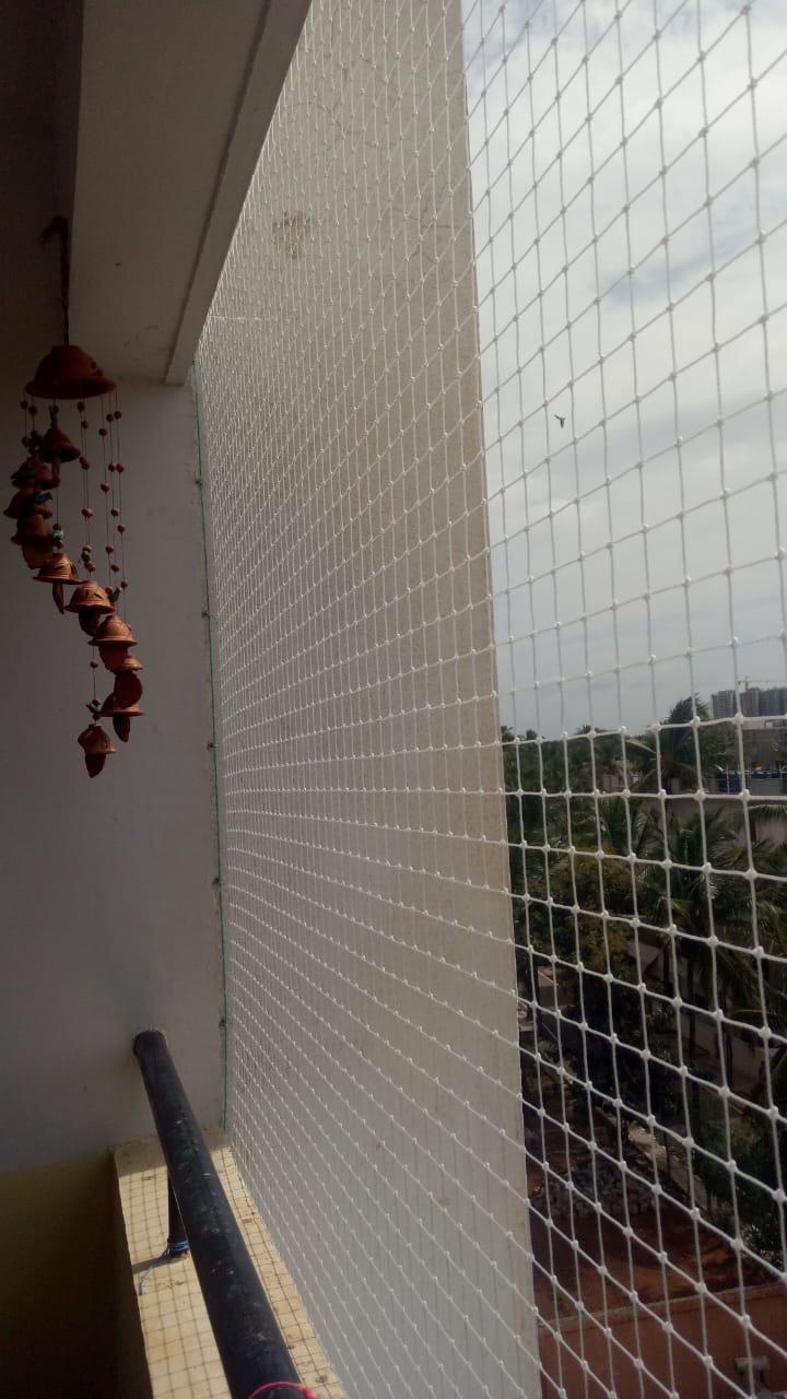 Balcony before safety installation
